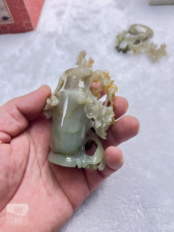 翡翠雕凤鸟花卉纹盖瓶 - 图7